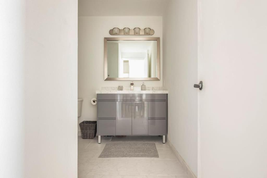 1Br Loft In Downtown With Bay View And Workspace Miami Luaran gambar